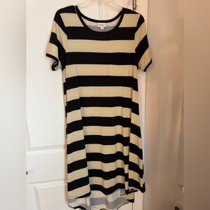 LuLaRoe Carly, medium